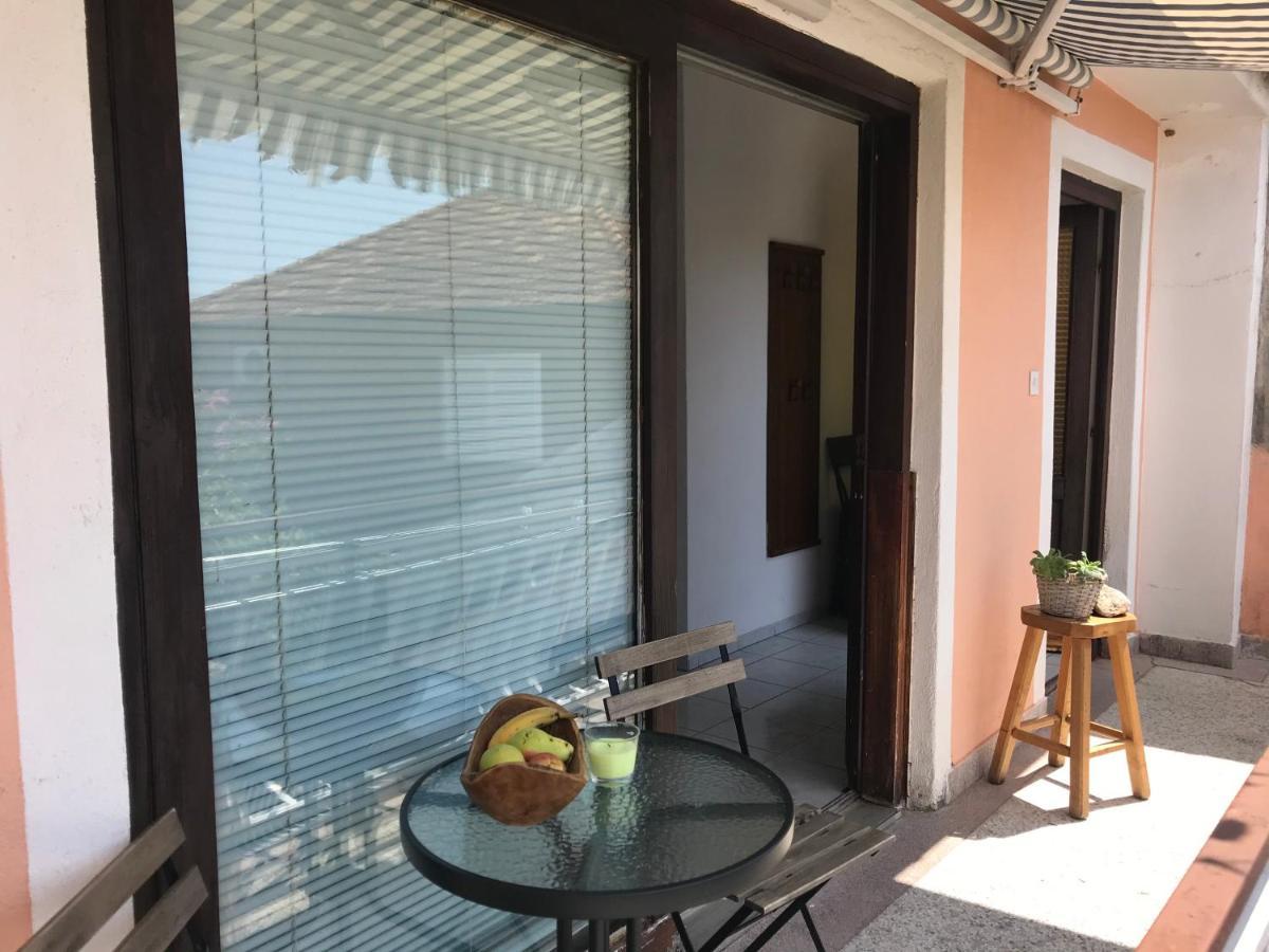 Apartmani Vilma Pakoštane Εξωτερικό φωτογραφία