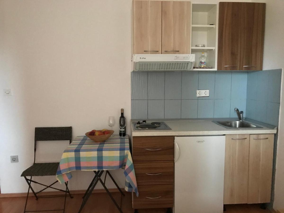 Apartmani Vilma Pakoštane Εξωτερικό φωτογραφία
