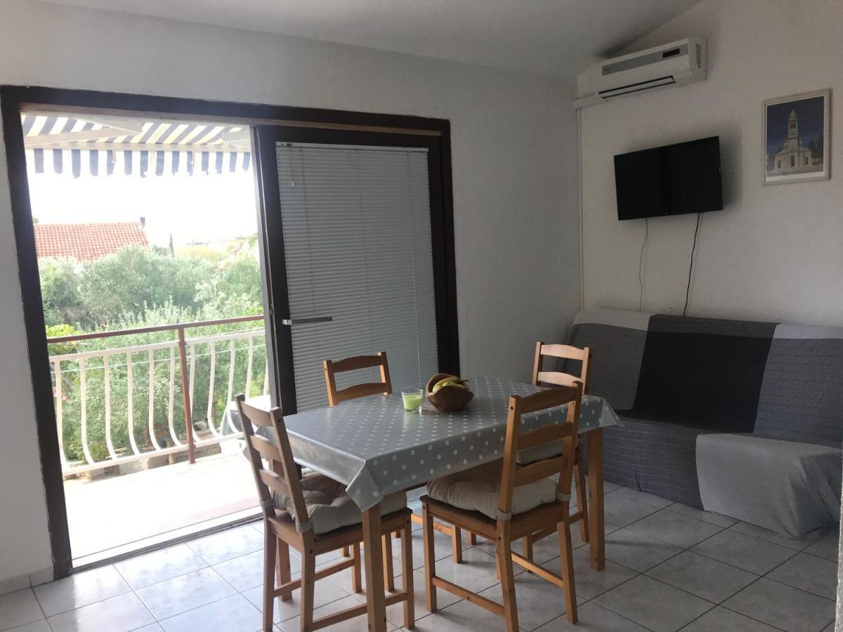 Apartmani Vilma Pakoštane Εξωτερικό φωτογραφία